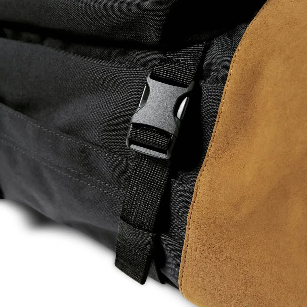 CA90 30 BACKPACK BLACK | Bodega