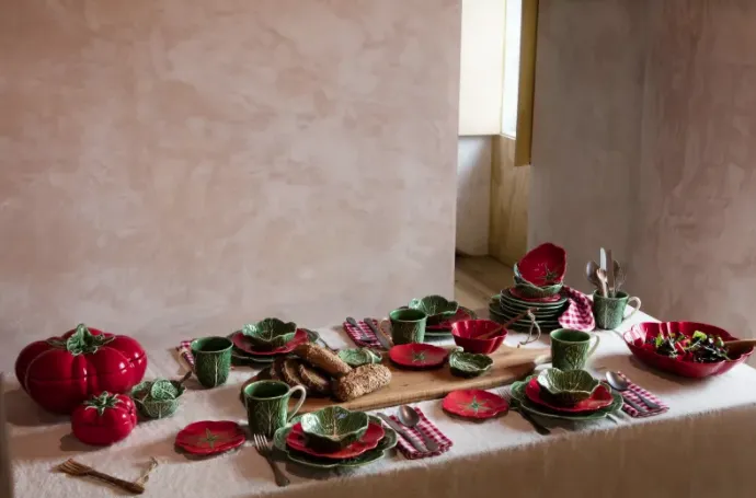 Cabbage Leaf Dessert Plate