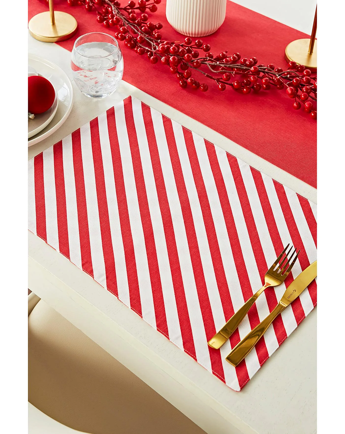 Catherine Lansfield Candy Cane Placemats