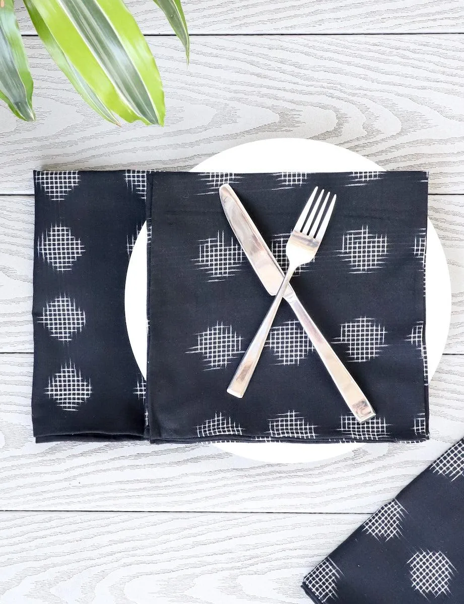 Cloth Napkins- Black Circles - Set of 4