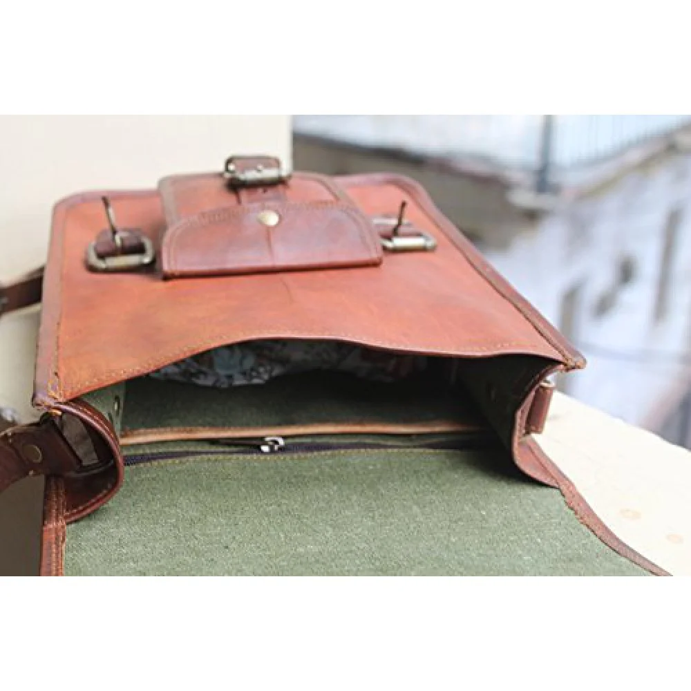 Crossbody shoulder messenger bag