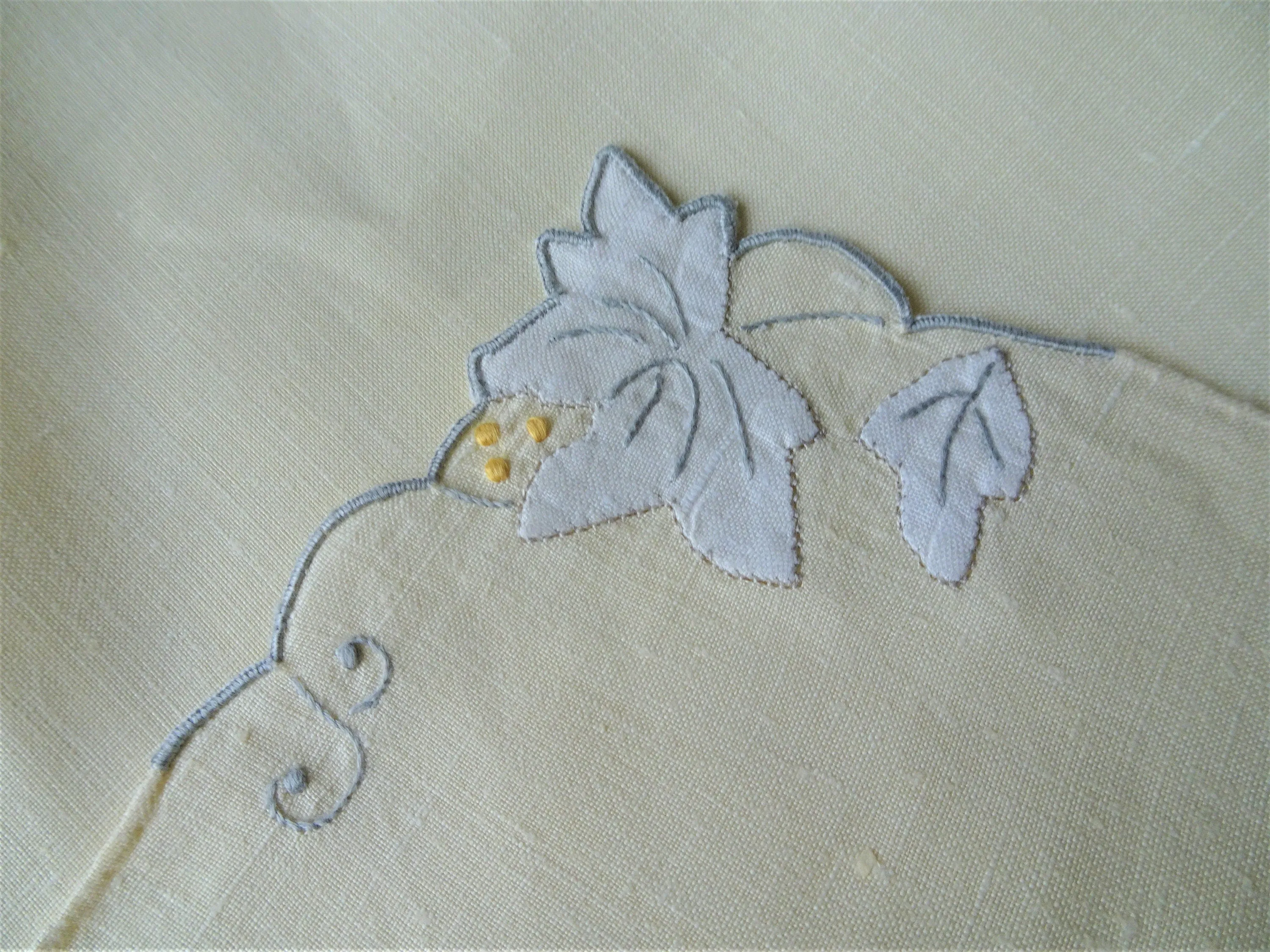 GORGEOUS Vintage Madeira Linen Placemats set, Exquisite Hand Embroidery and Applique Work, Marghab Quality, Collectible Vintage 