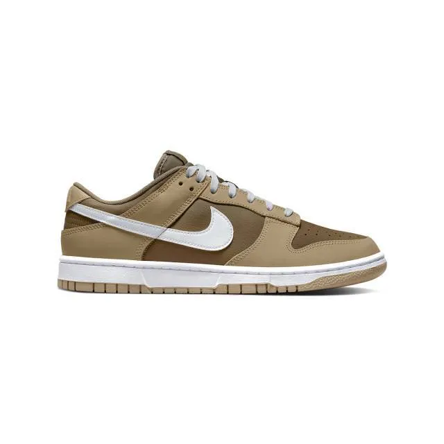 Nike Dunk Low (Judge Grey/ Judge Grey/ White/ Tan Brown)...