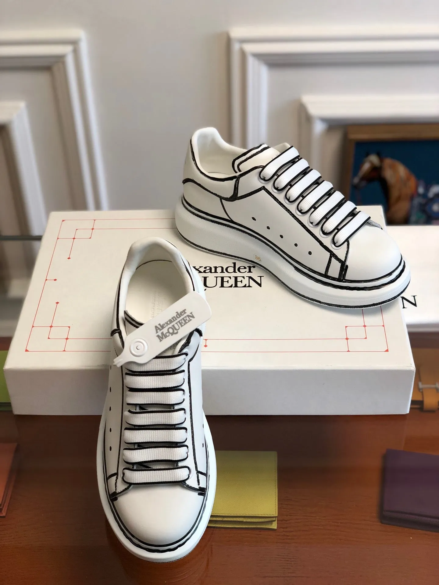 Oversize Sneakers White & Black 2020