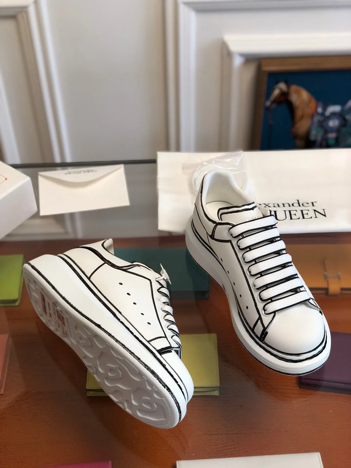 Oversize Sneakers White & Black 2020