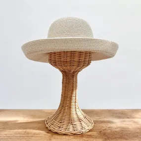 Paper Braid Kettle Brim Hat in White Tweed