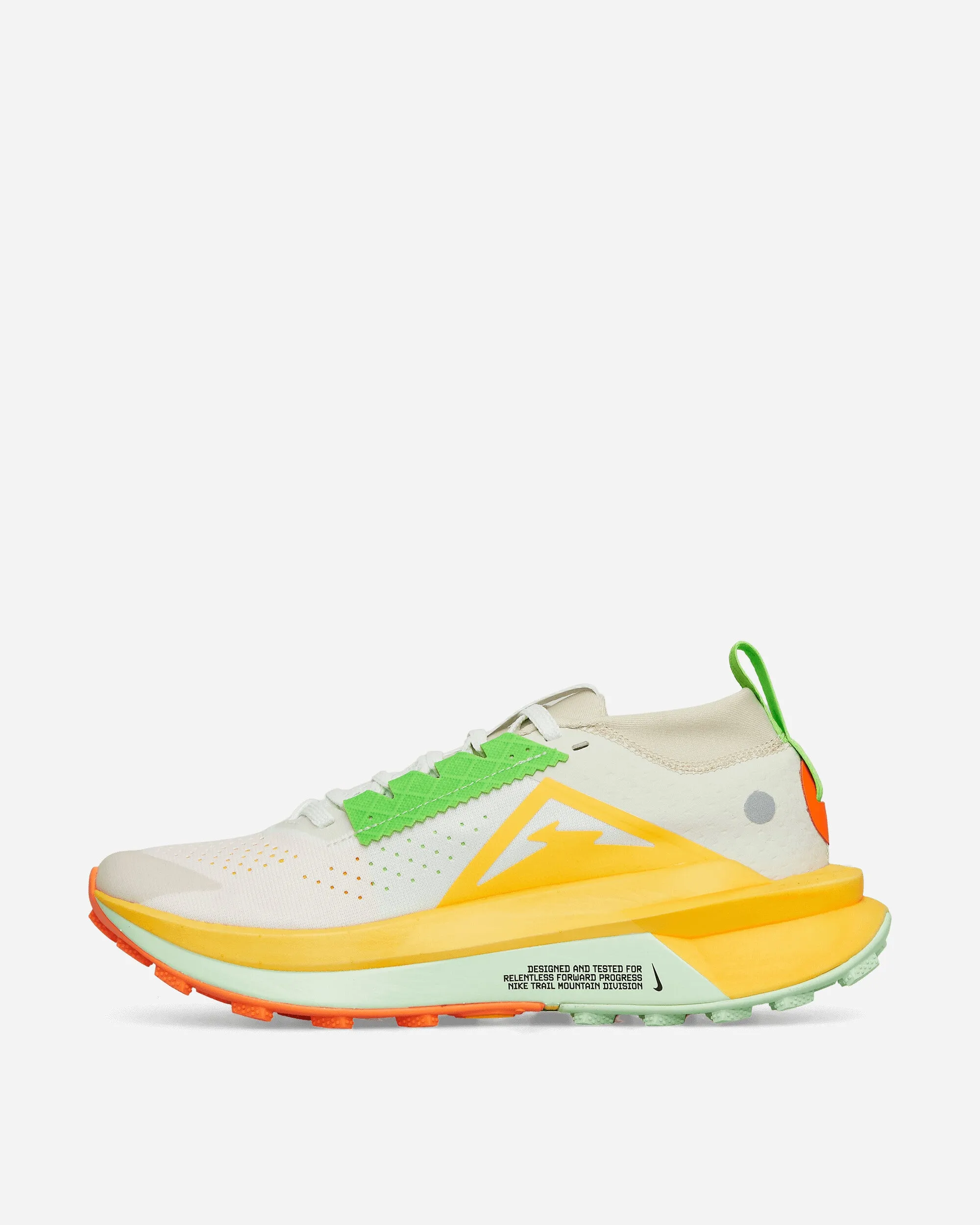 WMNS ZoomX Zegama Trail 2 Sneakers Summit White / Laser Orange